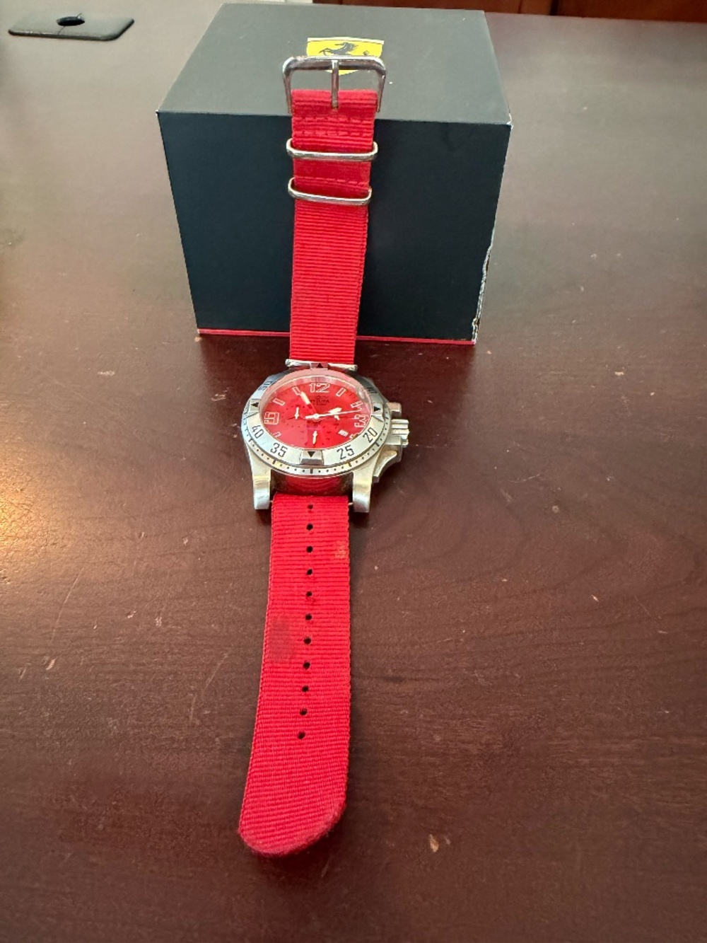 Shaw Mens Watch Manta Automatic Red Hour Dive Watch with Red Dial